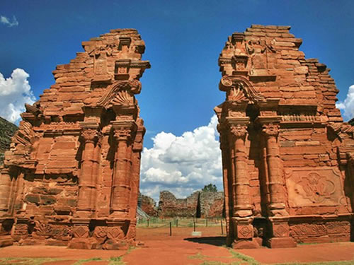 Ruinas San Ignacio +<br>Visita Coop. Yerbatera +<br>Minas de Wanda